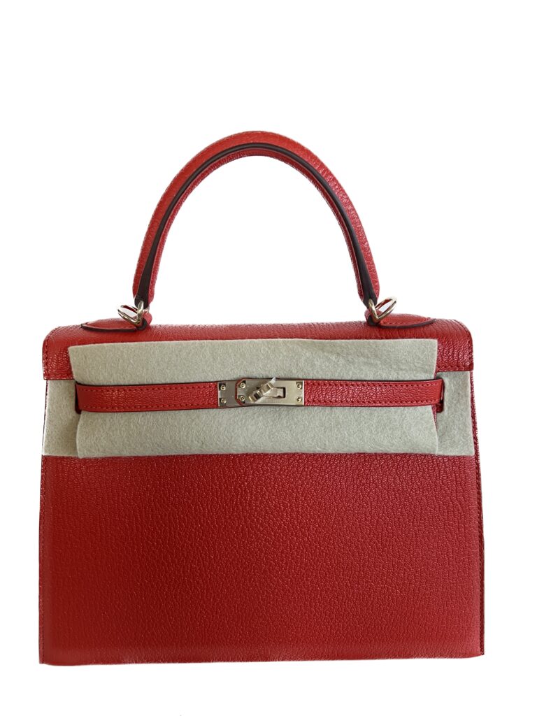 Hermès Kelly 25 Capucines/Fuschia Chèvre With Silver Hardware - AG