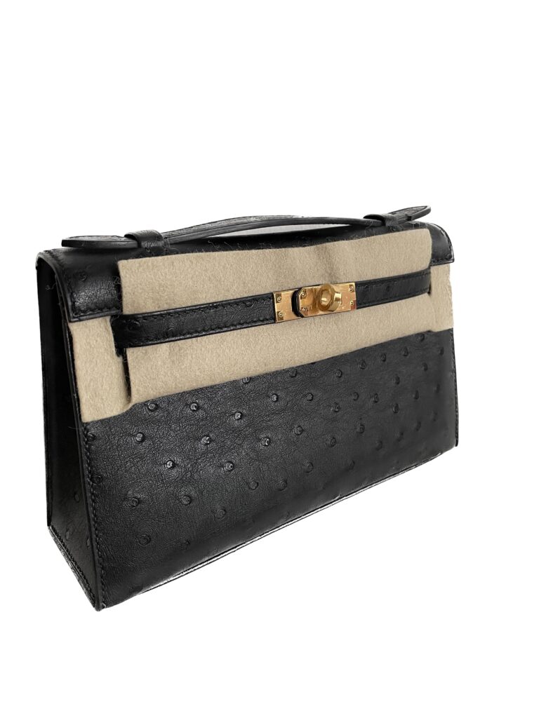 Hermès Kelly Pochette Black Ostrich With Gold Hardware – AG